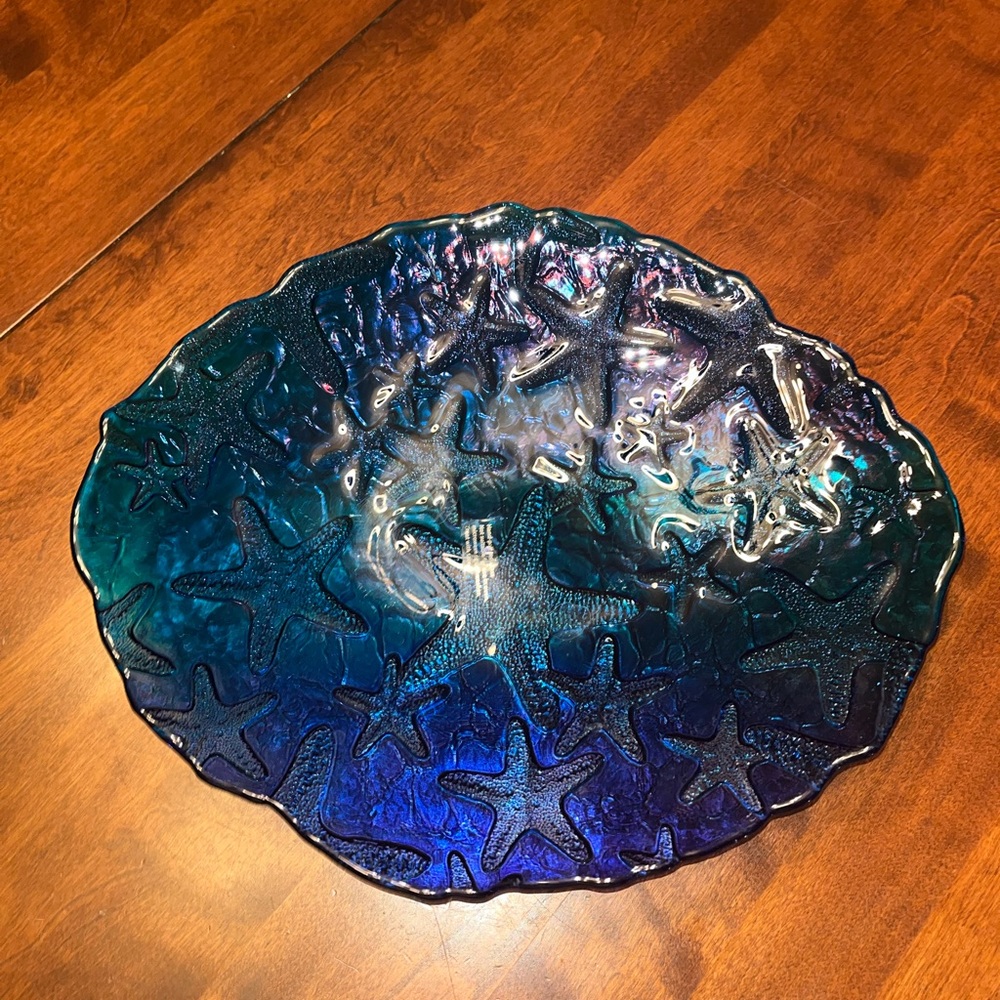 Hand painted glass platter! Scalloped edges with starfish design.